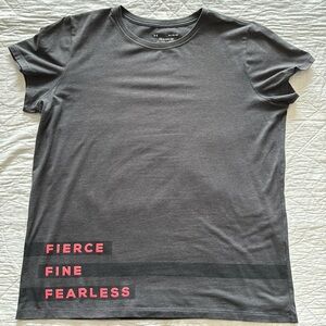 Under Armour Tshirt
